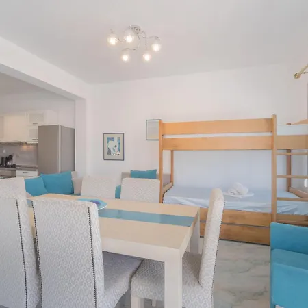 Diamanti Villa, Pool & Barbecue Villa