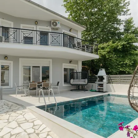 Diamanti Villa, Pool & Barbecue *