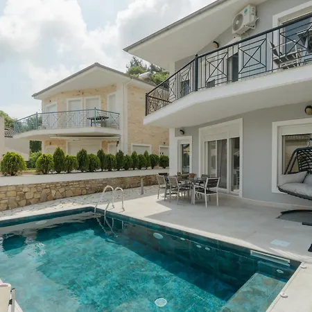 Diamanti Villa, Pool & Barbecue Villa *